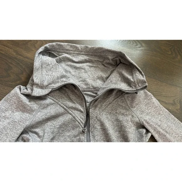 Lululemon Heathered Gray Define Jacket Funnel‎ Neck Full Zip Athletic sz 6-8? - Picture 4 of 6